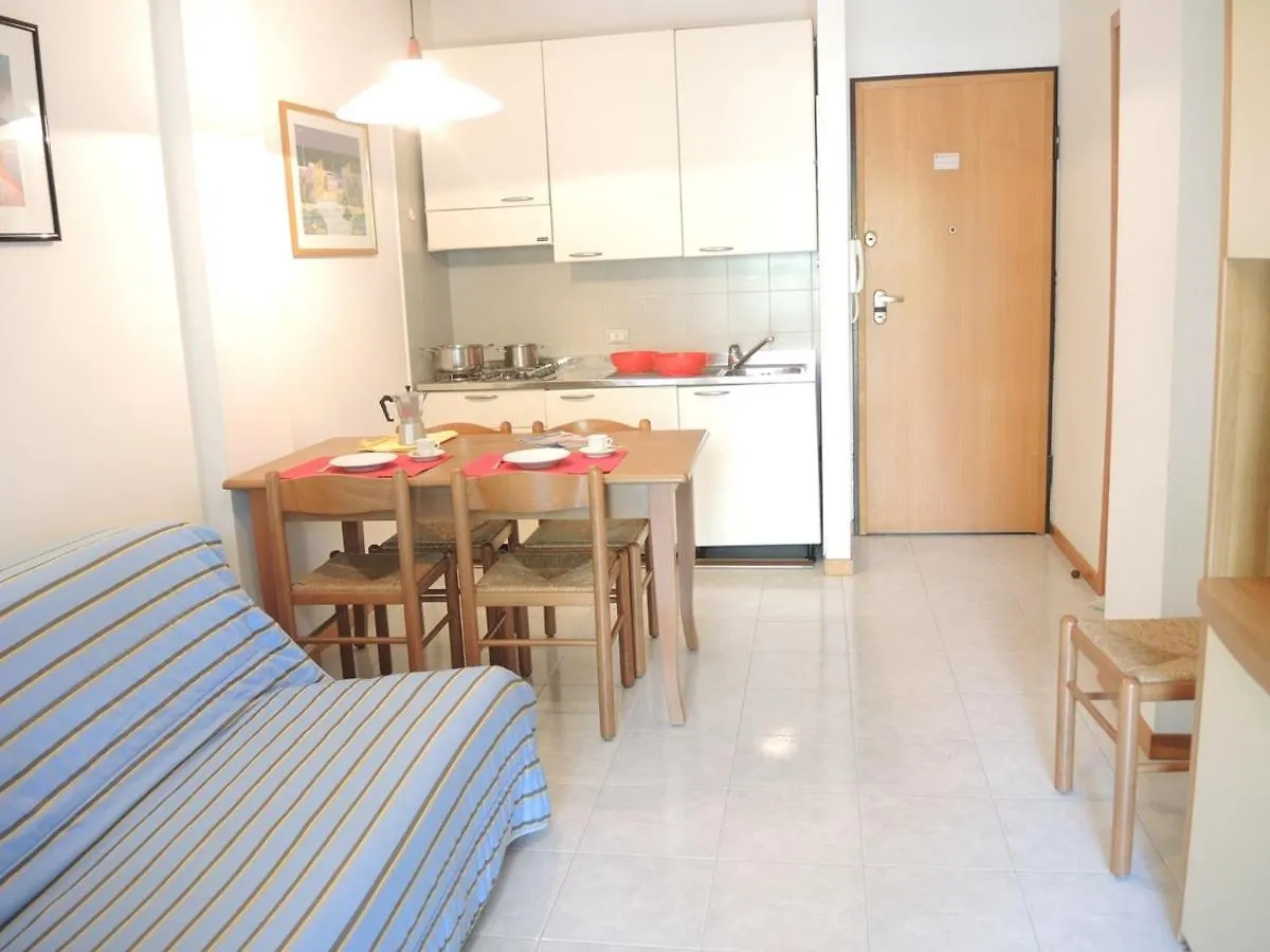Flat In Residence With Swimming Pool And Balcony Bibione Apartment
