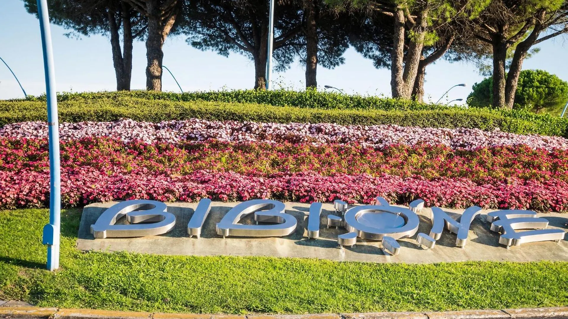 Flat In Residence With Swimming Pool And Balcony Bibione Apartment